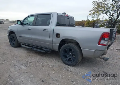 2021 Ram 1500 Big Horn 4X4 5'7 Box z USA, uszkodzony, nr VIN 1C6SRFFT9MN677700